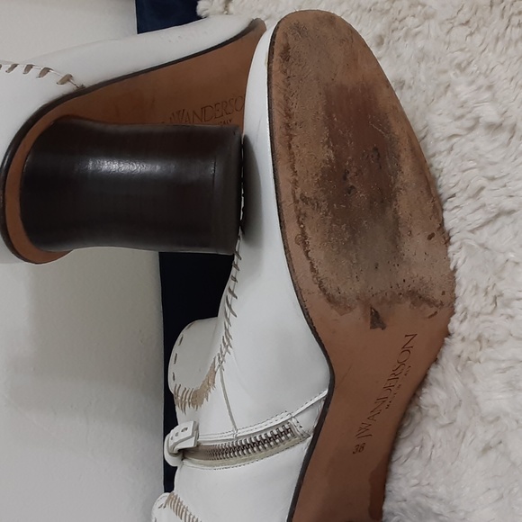 J.W. Anderson Stitched White Ankle Boot - Picture 4 of 5